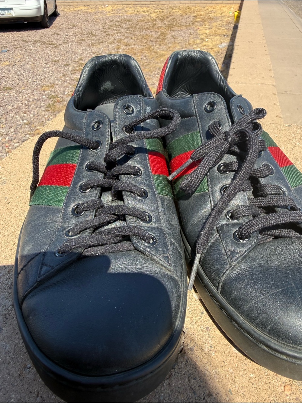 Gucci Black Leather Sneakers with Signature Green & Red Stripe - Picture 11 of 16